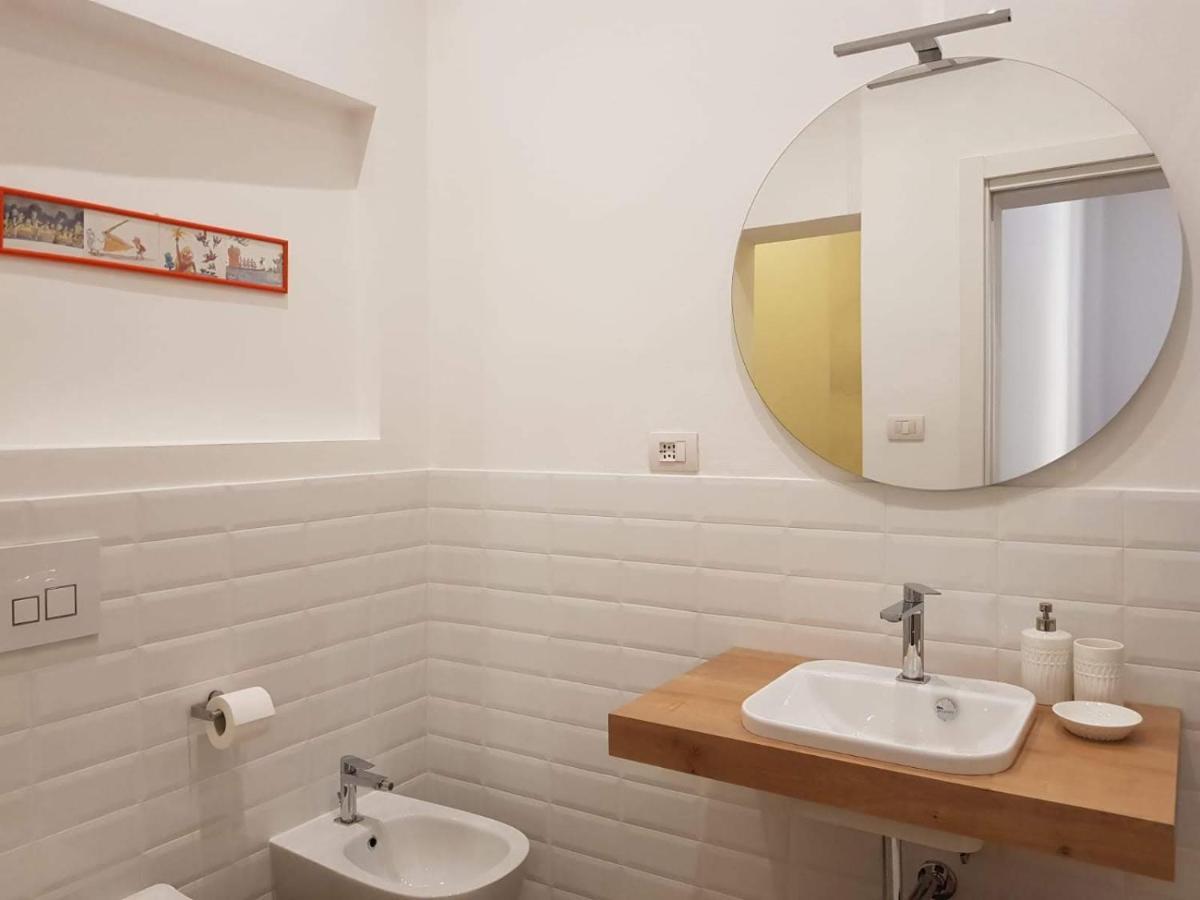 Il Nome Della Rosa Apartment Bologna Luaran gambar
